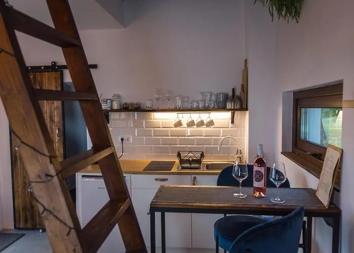 Eged Semesterbostad *