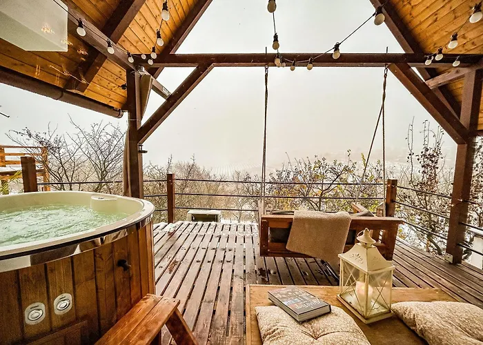 Semesterbostad Eged *